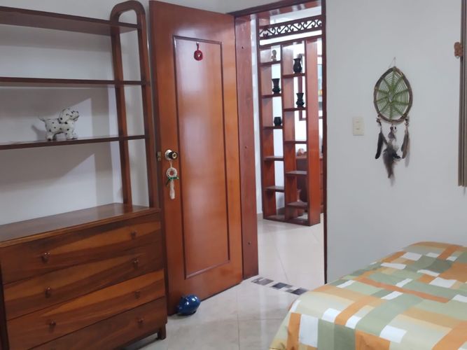 Casa de 3 alcobas en venta en Laureles, Medellín, 200 m² · foto 10 de 20