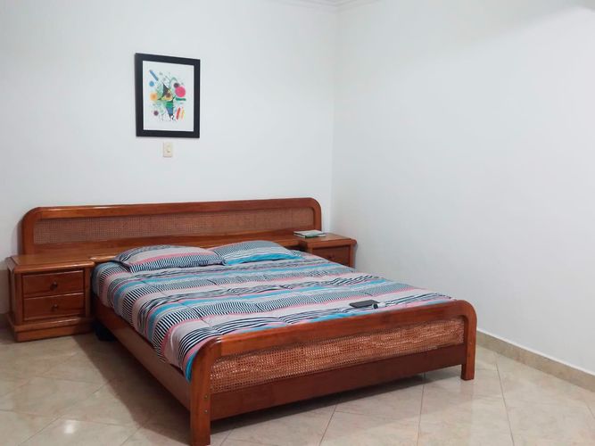 Casa de 3 alcobas en venta en Laureles, Medellín, 200 m² · foto 12 de 20