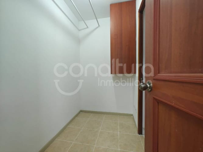 Apartamento de 3 alcobas en arriendo en Santa Fe, Medellín, 94 m² · foto 16 de 19