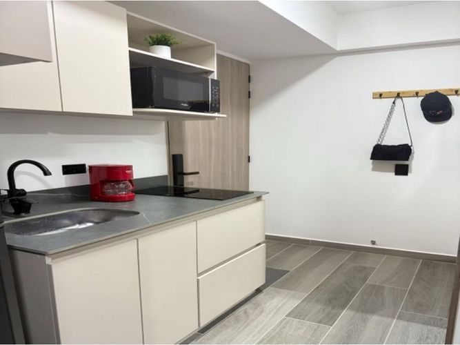 Apartaestudio en venta en U.D. Atanasio Girardot, Medellín, 20 m² · foto 3 de 12
