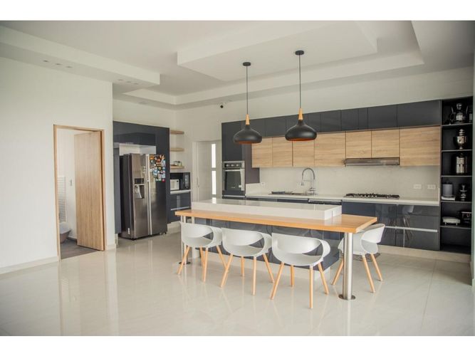 Casa de 4 alcobas en venta en Tribunas Corcega, Pereira, 1834 m² · foto 8 de 19