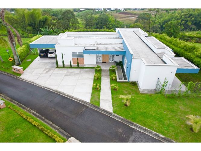 Casa de 4 alcobas en venta en Tribunas Corcega, Pereira, 1834 m² · foto 15 de 19