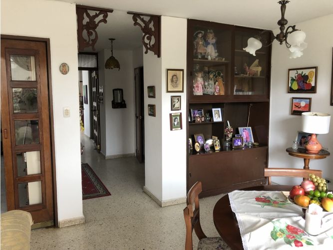 Apartamento de 3 alcobas en venta en El Lido, Cali, 111 m² · foto 4 de 18