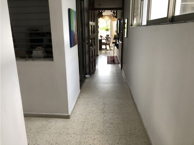 Apartamento de 3 alcobas en venta en El Lido, Cali, 111 m² · foto 7 de 18