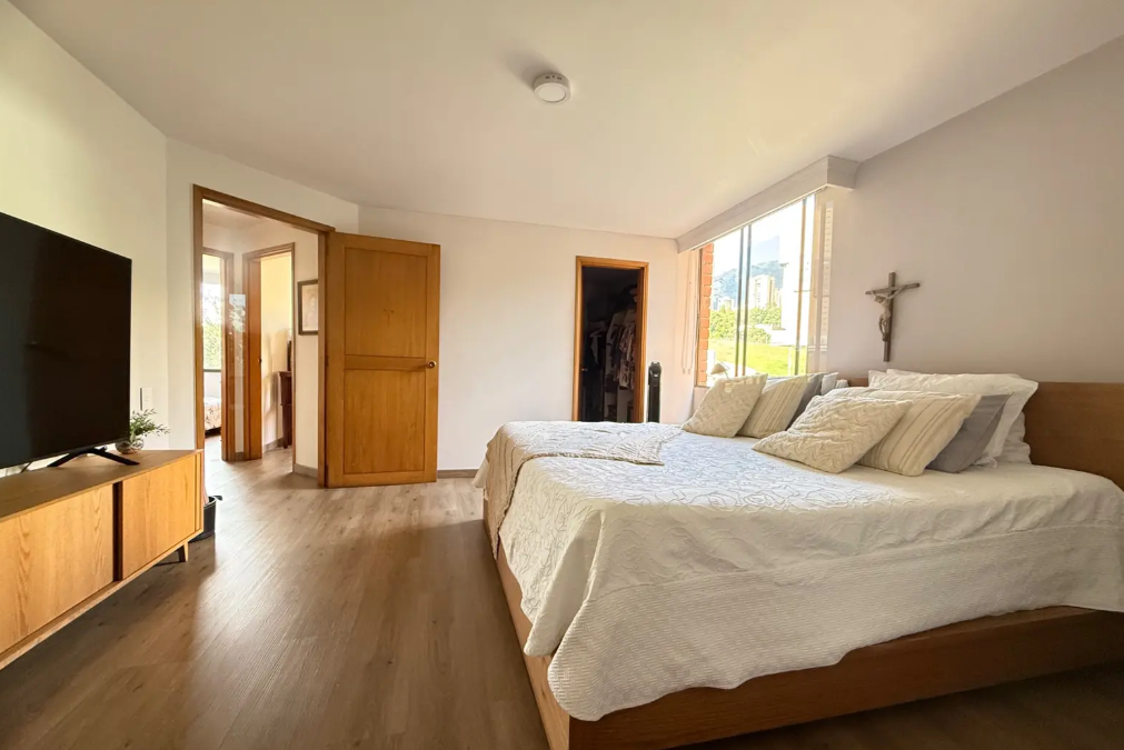 Apartamento en venta en La Aguacatala, Medellín · foto 16 de 24