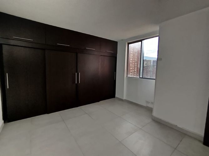 Apartamento en arriendo en Belén, Medellín · foto 4 de 9