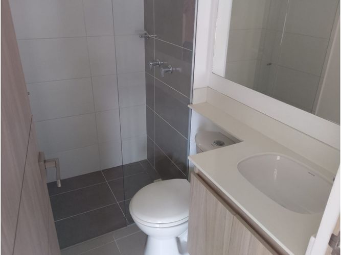 Apartamento de 3 alcobas en venta en Zona Industrial No. 3, Sabaneta, 66 m² · foto 7 de 16