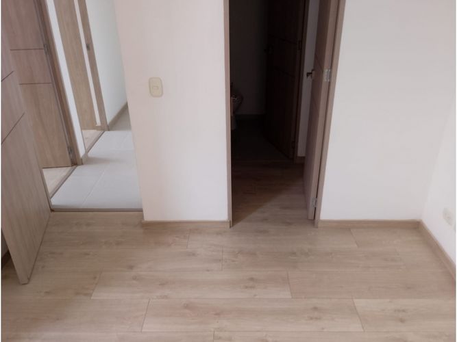 Apartamento de 3 alcobas en venta en Zona Industrial No. 3, Sabaneta, 66 m² · foto 10 de 16