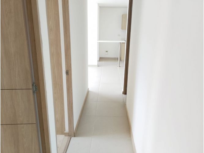 Apartamento de 3 alcobas en venta en Zona Industrial No. 3, Sabaneta, 66 m² · foto 13 de 16
