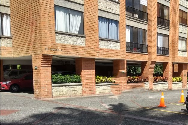 Apartamento en venta en La Aguacatala, Medellín · foto 23 de 24