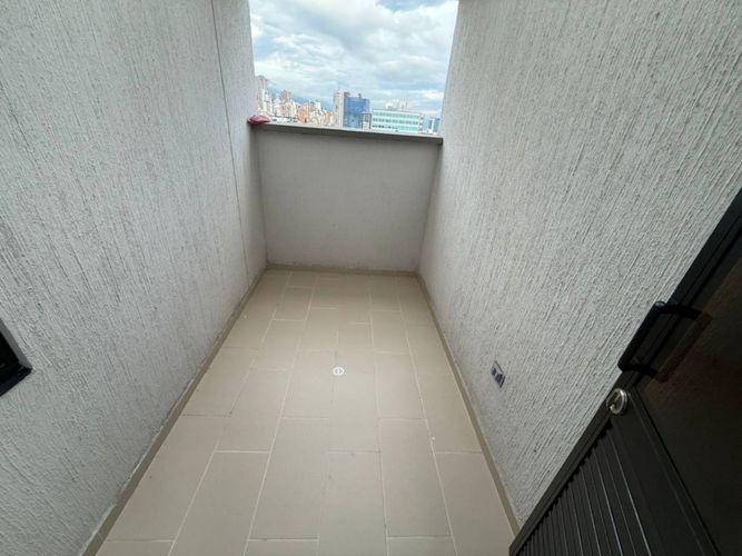 Apartamento de 3 alcobas en venta en La Aurora, Bucaramanga, 84 m² · foto 9 de 13