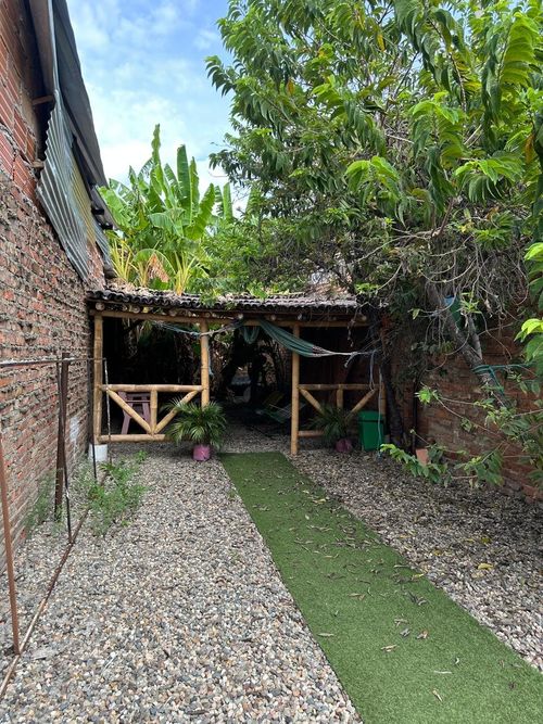 Casa de 4 alcobas en venta en Br. La Estacion, Girardot, 100 m² · foto 2 de 24