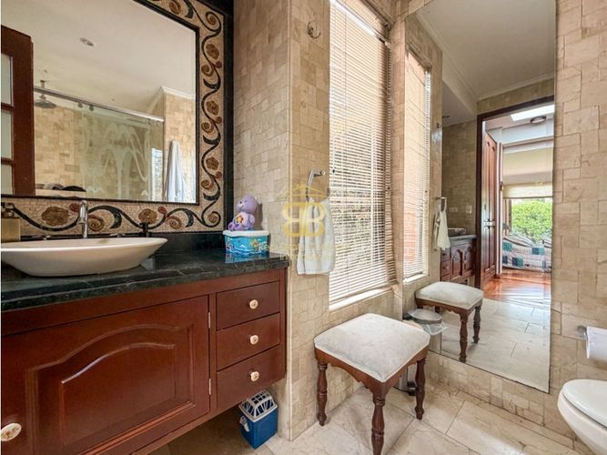 Casa de 4 alcobas en venta en Casa Blanca, Bogotá, 320 m² · foto 11 de 24