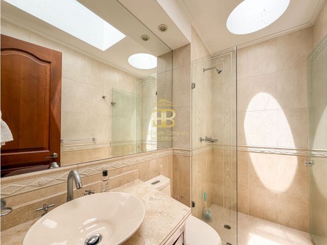 Casa de 4 alcobas en venta en Casa Blanca, Bogotá, 320 m² · foto 16 de 24