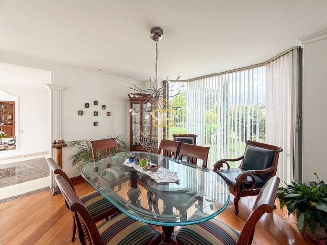 Casa de 4 alcobas en venta en Casa Blanca, Bogotá, 320 m² · foto 19 de 24