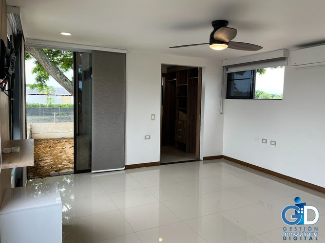 Casa de 3 alcobas en venta en Matapalo, Palmira, 1363 m² · foto 8 de 24