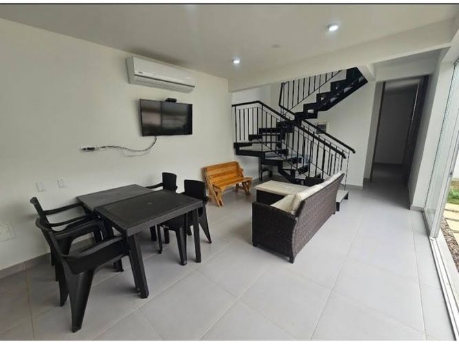 Casa de 3 alcobas en venta en Ricaurte, 190 m² · foto 6 de 17