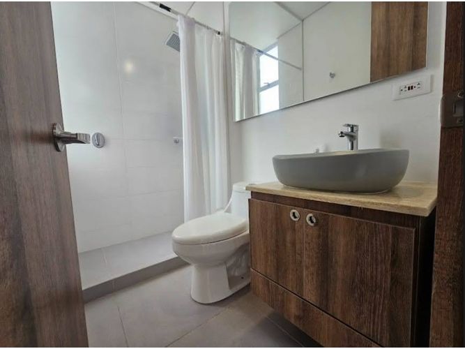 Casa de 3 alcobas en venta en Ricaurte, 190 m² · foto 13 de 17