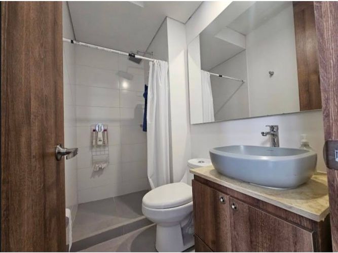 Casa de 3 alcobas en venta en Ricaurte, 190 m² · foto 15 de 17