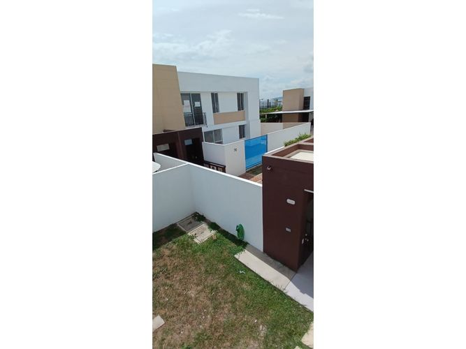 Casa de 3 alcobas en venta en Ricaurte, 190 m² · foto 3 de 17
