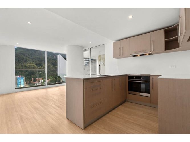 Apartaestudio en venta en Las Nieves, Bogotá, 56 m² · foto 2 de 8