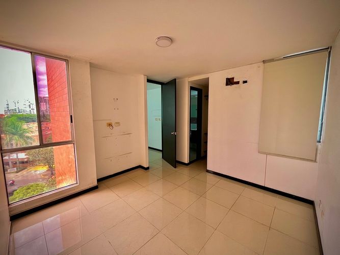 Apartamento de 3 alcobas en venta en Valle Del Lili, Cali, 107 m² · foto 6 de 17