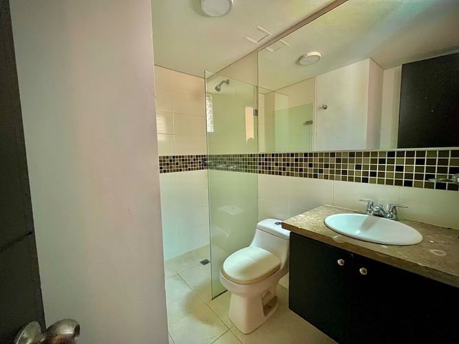 Apartamento de 3 alcobas en venta en Valle Del Lili, Cali, 107 m² · foto 9 de 17