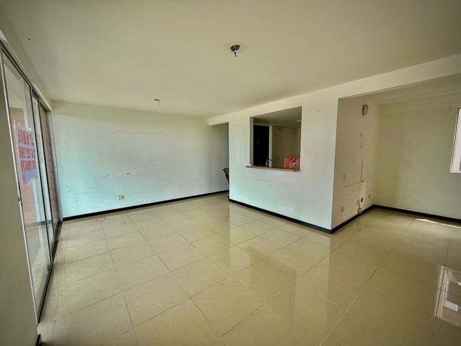 Apartamento de 3 alcobas en venta en Valle Del Lili, Cali, 107 m² · foto 10 de 17