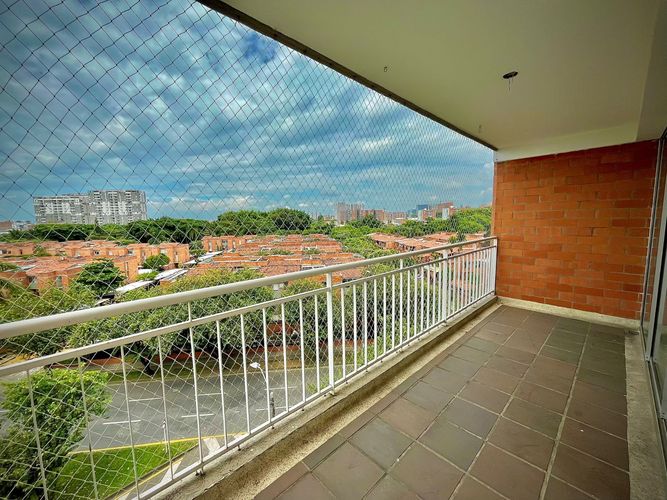 Apartamento de 3 alcobas en venta en Valle Del Lili, Cali, 107 m² · foto 16 de 17