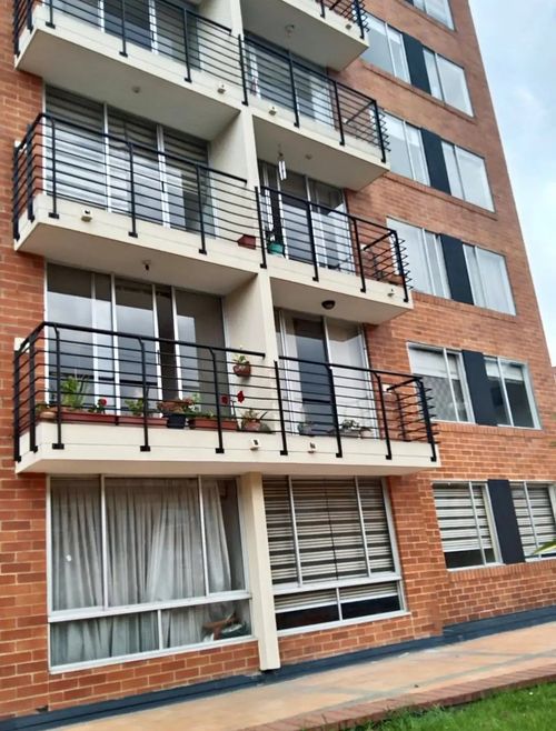 Apartamento de 3 alcobas en venta en Hayuelos, Bogotá, 78 m² · foto 19 de 20