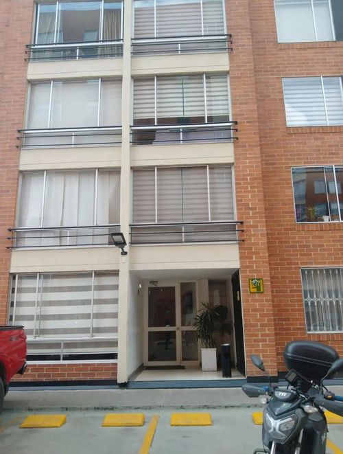 Apartamento de 3 alcobas en venta en Hayuelos, Bogotá, 78 m² · foto 20 de 20