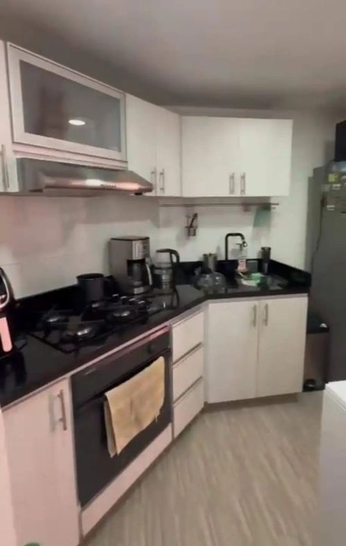 Apartamento de 3 alcobas en venta en Hayuelos, Bogotá, 78 m² · foto 4 de 20