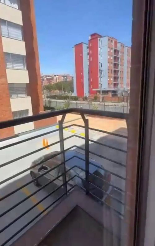 Apartamento de 3 alcobas en venta en Hayuelos, Bogotá, 78 m² · foto 6 de 20