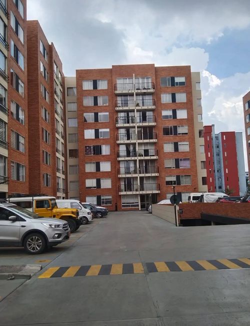 Apartamento de 3 alcobas en venta en Hayuelos, Bogotá, 78 m² · foto 18 de 20
