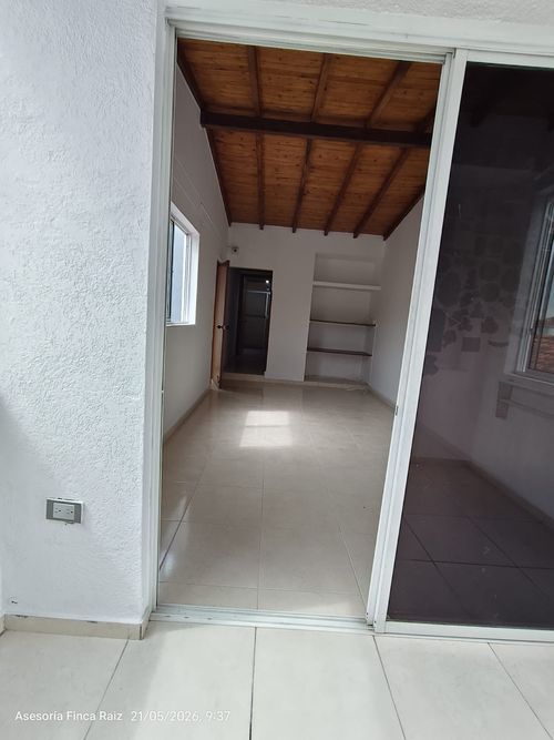 Casa de 4 alcobas en venta en Versalles, Floridablanca, 132 m² · foto 5 de 24