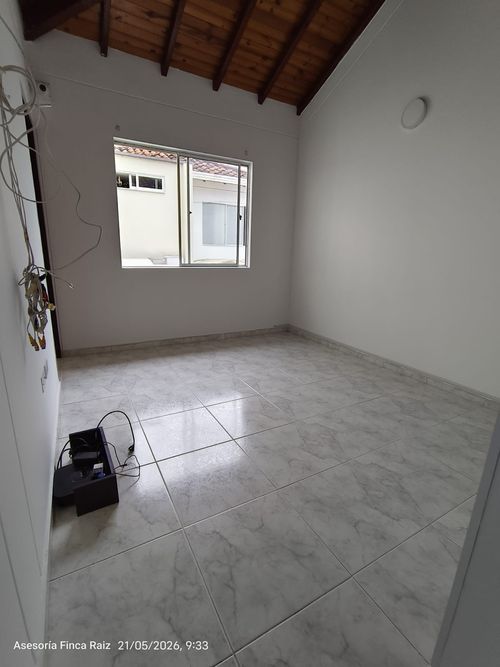 Casa de 4 alcobas en venta en Versalles, Floridablanca, 132 m² · foto 22 de 24