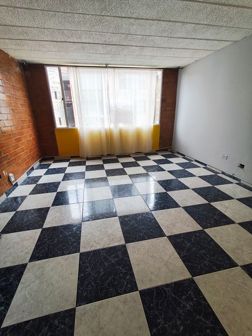 Apartamento de 3 alcobas en venta en Suba Compartir, Bogotá, 55 m² · foto 2 de 11