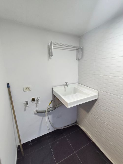 Apartamento de 3 alcobas en venta en Suba Salitre, Bogotá, 59 m² · foto 11 de 13