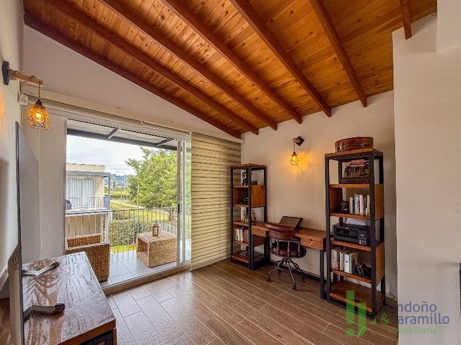 Casa de 3 alcobas en venta en La Ceja, 216 m² · foto 15 de 20