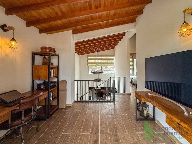Casa de 3 alcobas en venta en La Ceja, 216 m² · foto 18 de 20