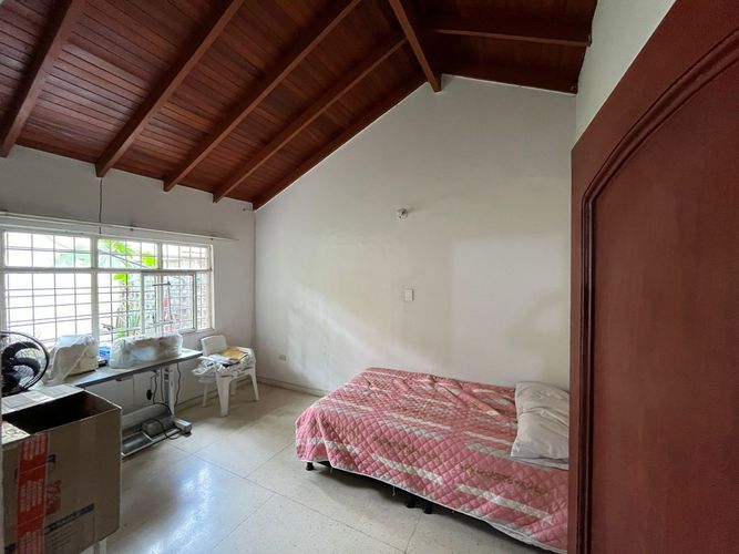 Casa de 4 alcobas en venta en Prados Del Norte, Cali, 318 m² · foto 6 de 10
