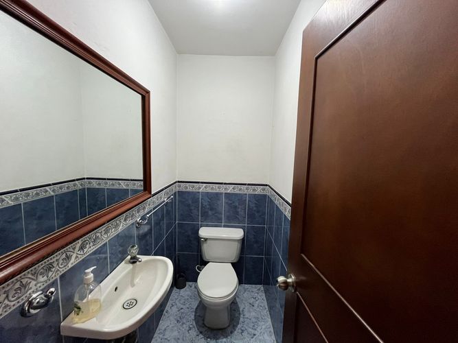 Casa de 4 alcobas en venta en Prados Del Norte, Cali, 318 m² · foto 10 de 10
