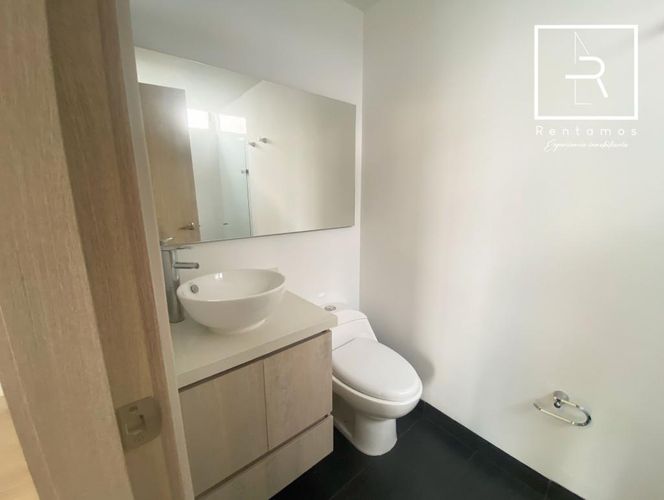 Apartamento de 3 alcobas en venta en Las Lomitas, Sabaneta, 102 m² · foto 11 de 14