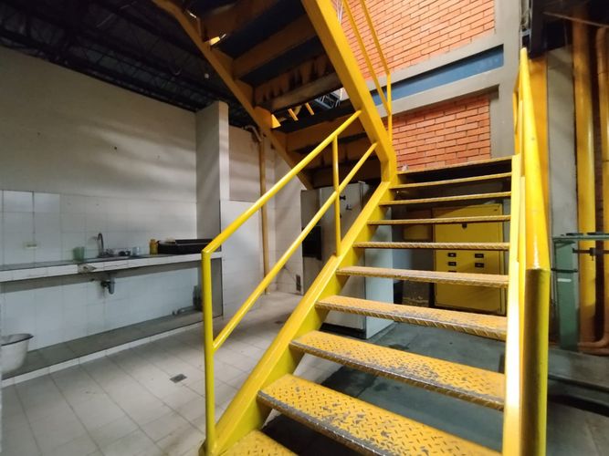 Bodega en venta en Alameda, Cali, 780 m² · foto 3 de 24