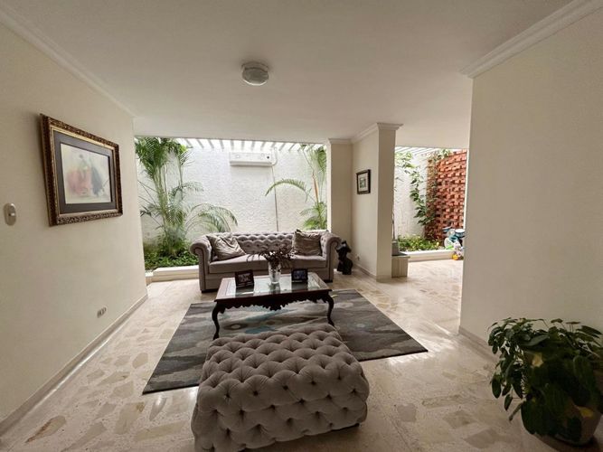Casa de 4 alcobas en venta en Villa Santos, Barranquilla, 515 m² · foto 2 de 22