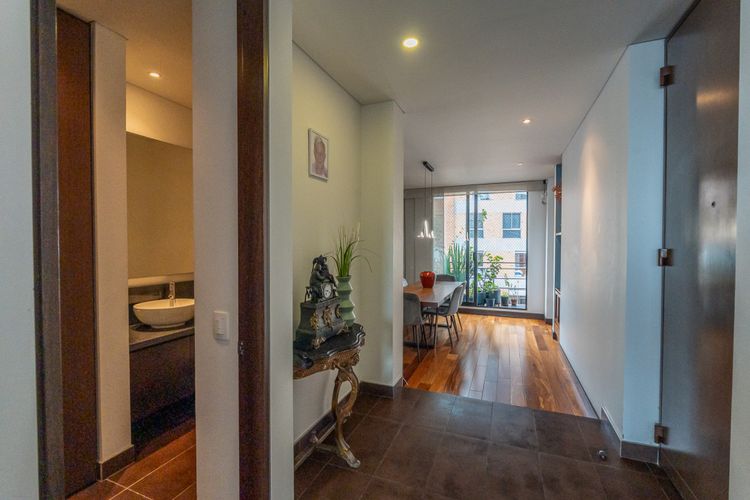 Apartamento de 3 alcobas en venta en Granada, Bogotá, 220 m² · foto 2 de 24