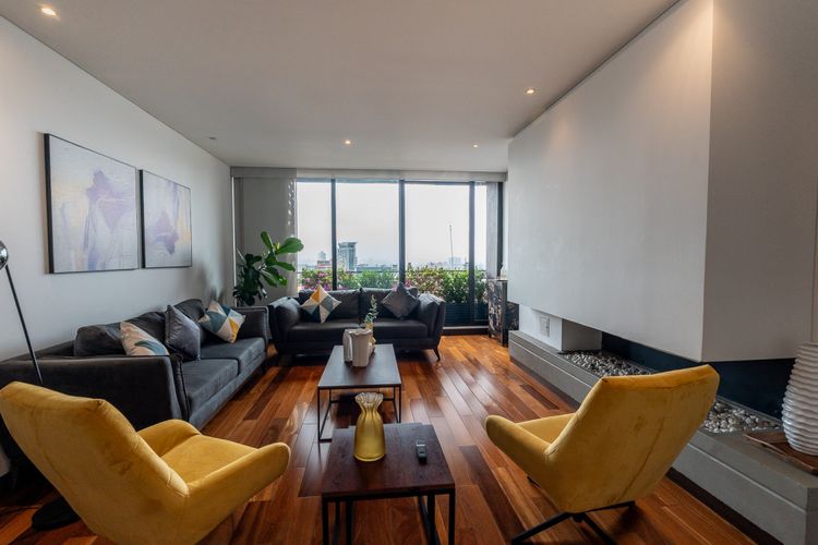 Apartamento de 3 alcobas en venta en Granada, Bogotá, 220 m² · foto 5 de 24