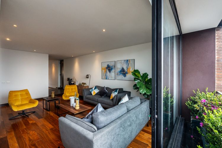 Apartamento de 3 alcobas en venta en Granada, Bogotá, 220 m² · foto 6 de 24