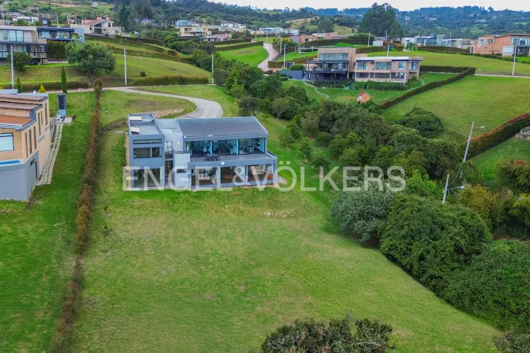 Casa de 5 alcobas en venta en San Gabriel, Sopó, 416 m² · foto 18 de 20