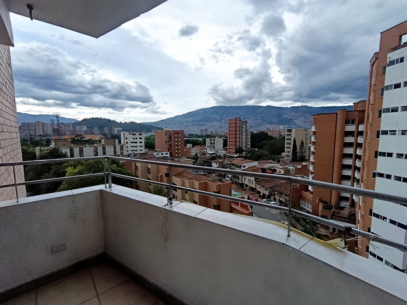 Apartamento en arriendo en Laureles, Medellín · foto 7 de 20